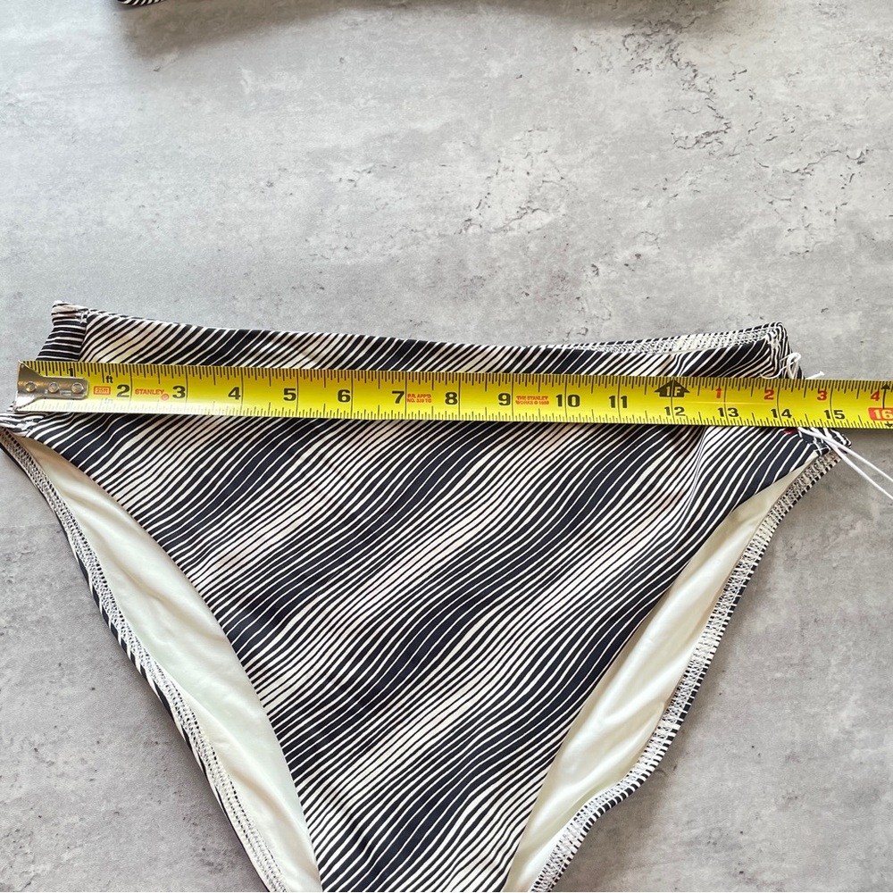 NWT Everlane Two Piece Bikini Swim Suit Black White Stripe Medium - Picture 6 of 6